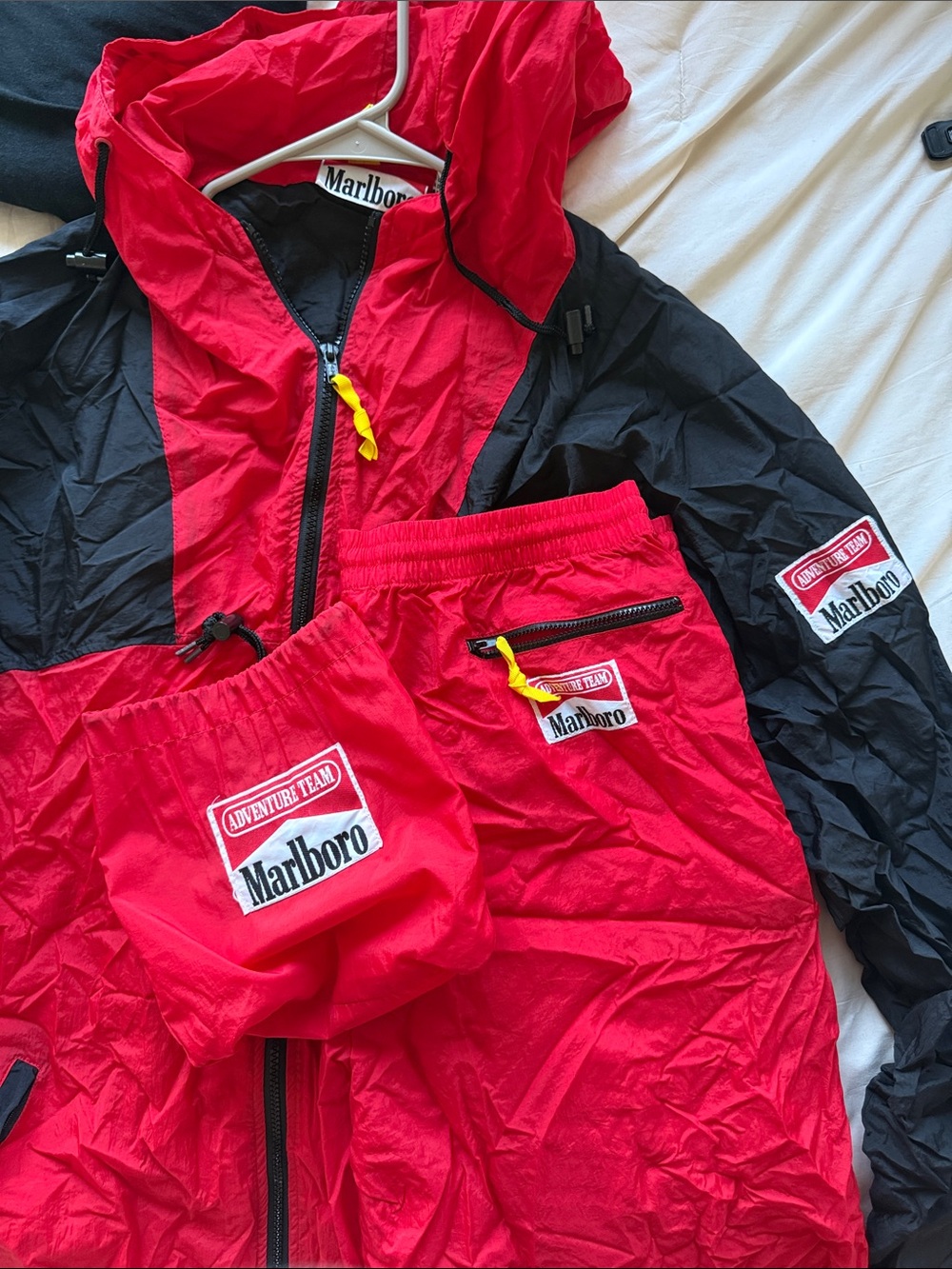 Marlboro vintage 90s packable sweatsuit Red Compact Drawstring Pouch with Clip